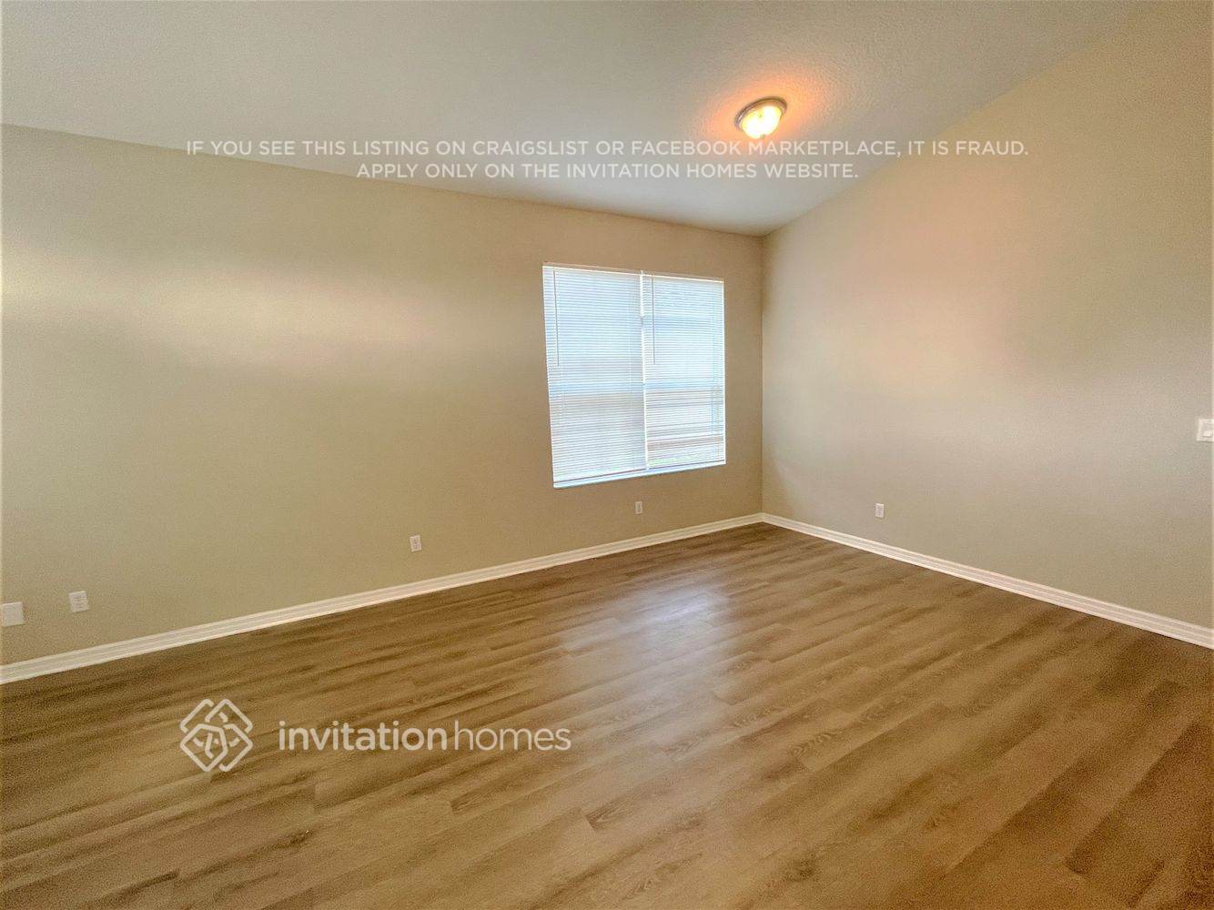 Building Photo - 6016 36th Ct E