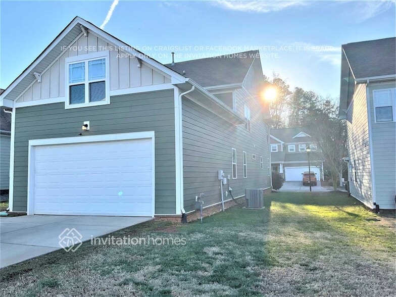 Building Photo - 5834 Whitehawk Hill Rd