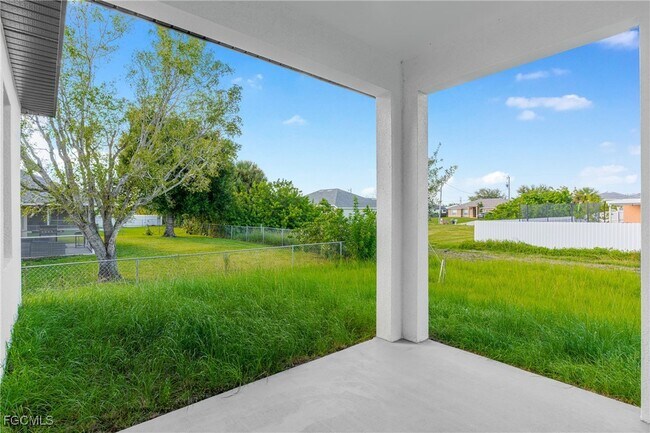 Building Photo - 2221 Tropicana Parkway W
