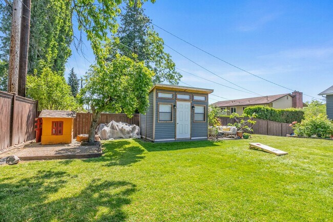 Building Photo - 3Bd/2.25Ba Seattle House