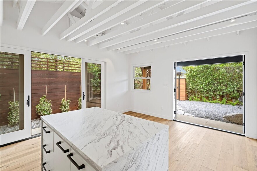 Kitchen toward side and front yard - 4027 Moore St