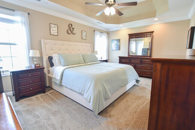 Building Photo - Pet Friendly Four Bedroom!