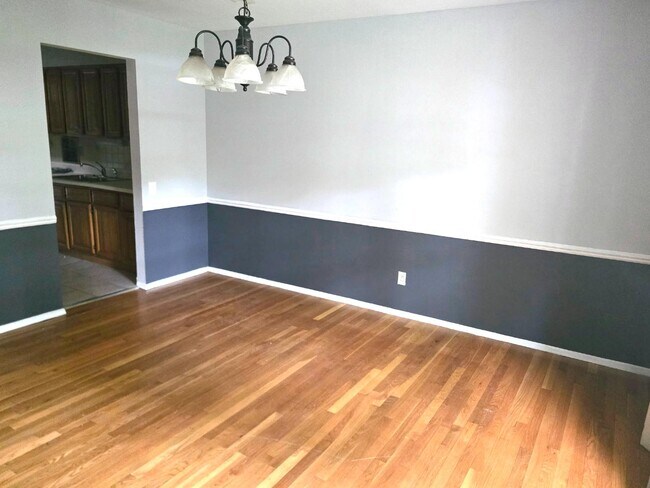 Building Photo - 13032 Old Farm Dr