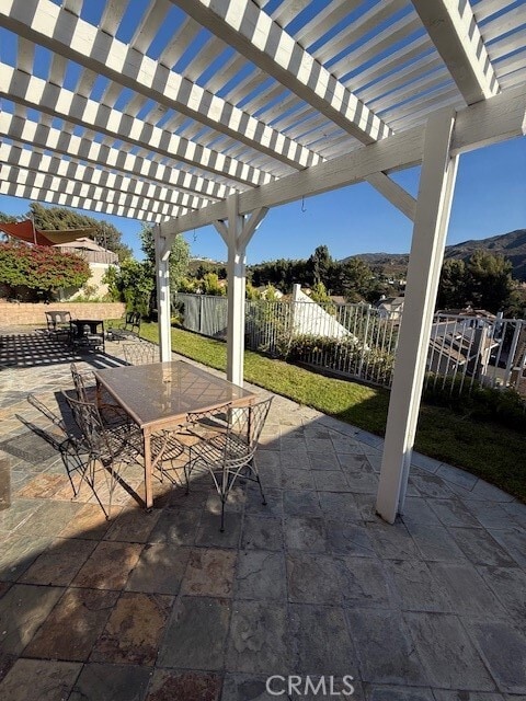 Building Photo - 3350 Deaver Dr