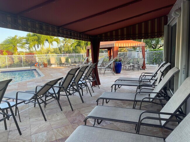 Building Photo - 7936 Laina Ln