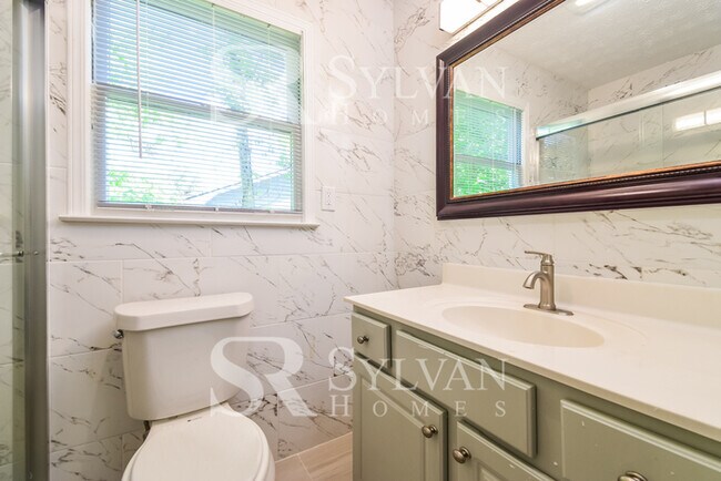Building Photo - Cozy 3BR Home for You