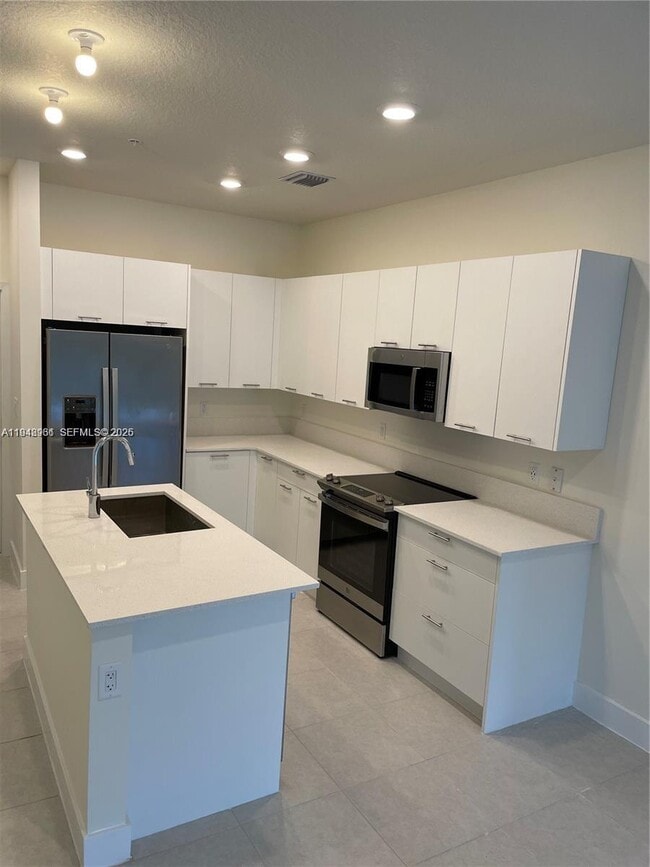 Building Photo - 8001 NW 41st St