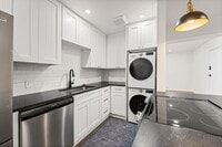 Building Photo - Walnut Apartments