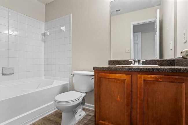 Building Photo - 7322 Bridlewood Ct