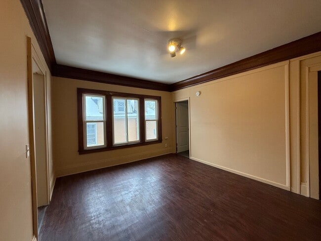 Building Photo - 27 Carthage Dr