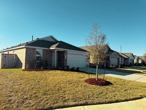 Building Photo - 16803 Great Stable Wy