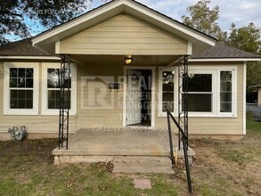 Building Photo - 3717 Charlton Ave
