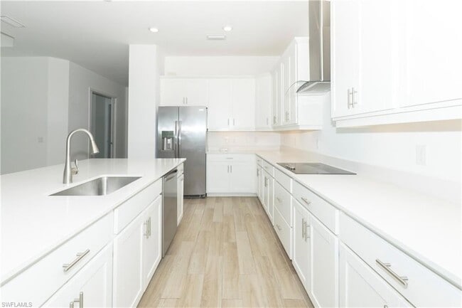 Building Photo - 5947 Sunningdale St