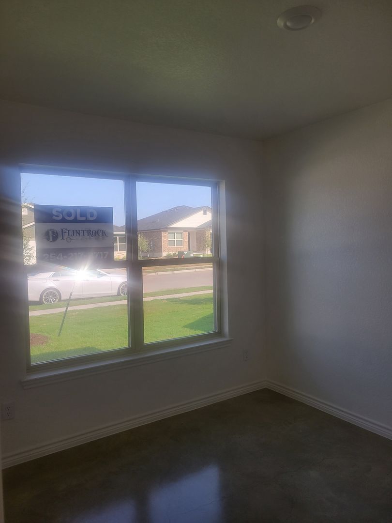 Building Photo - 1265 Lehmann Dr