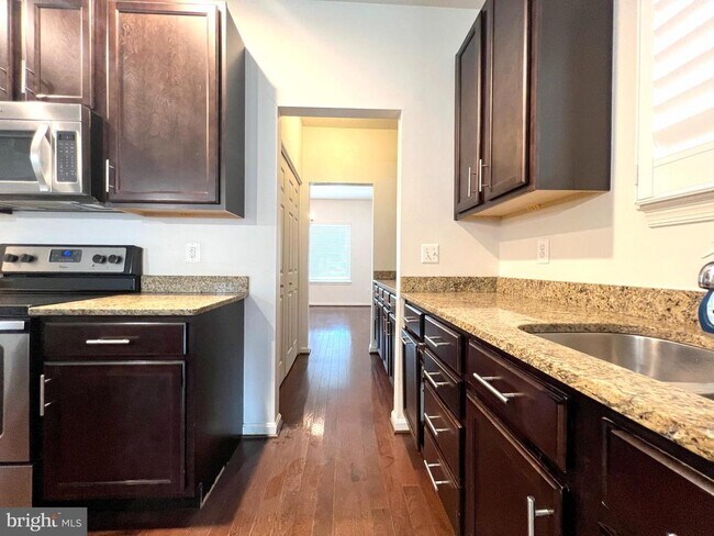 Building Photo - 312 Breeding Blvd