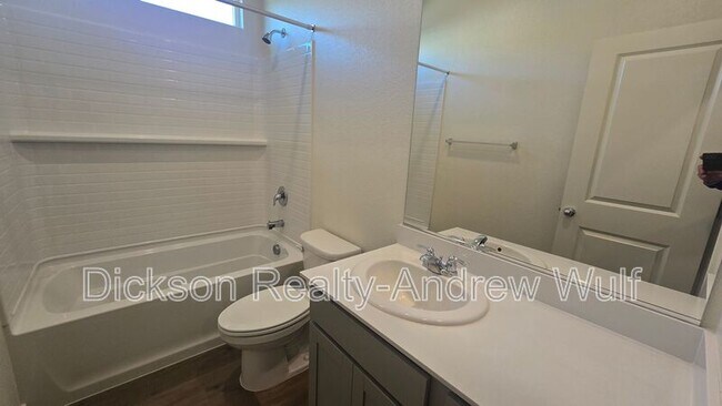 Building Photo - 7571 Grassy Plns Dr