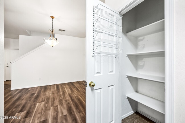 Building Photo - 7026 Cesar St