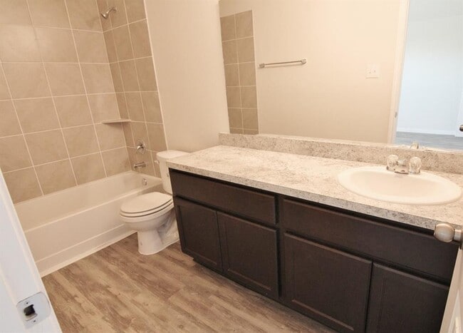 Building Photo - 13831 Winding Path Ln