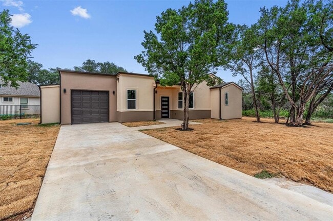 Primary Photo - 22010 Redbird Dr