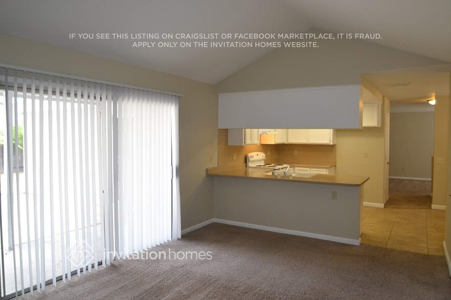 Building Photo - 18 Dempster Ct