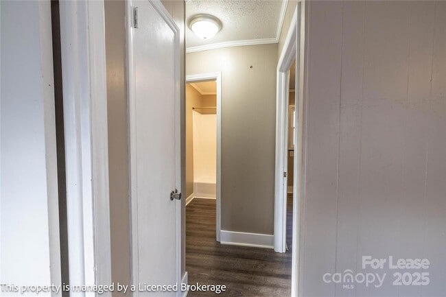 Building Photo - 117 Brentwood Dr