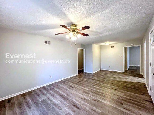 Building Photo - 8405 Greenbrook Pkwy