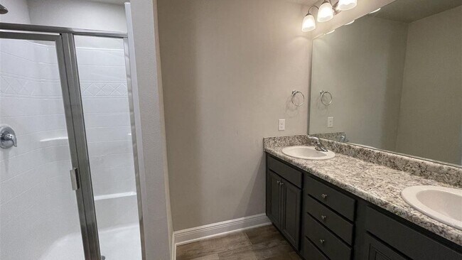 Building Photo - 6053 Royal Port Ct