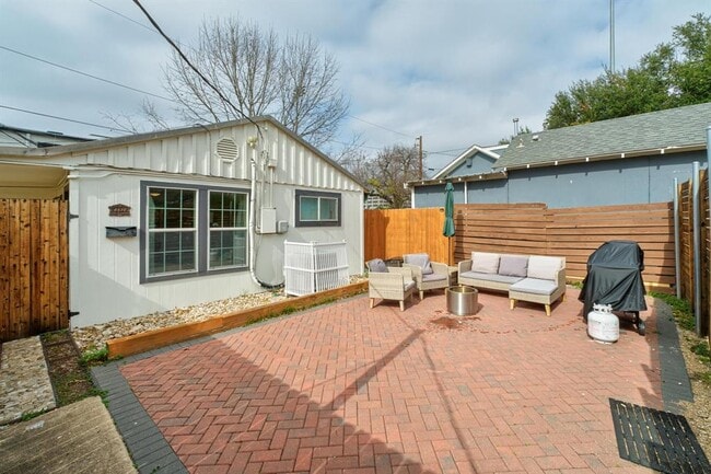 Building Photo - 4610 Avenue B