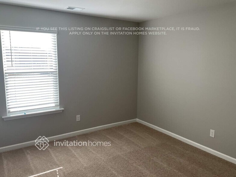 Building Photo - 513 Almere Dr