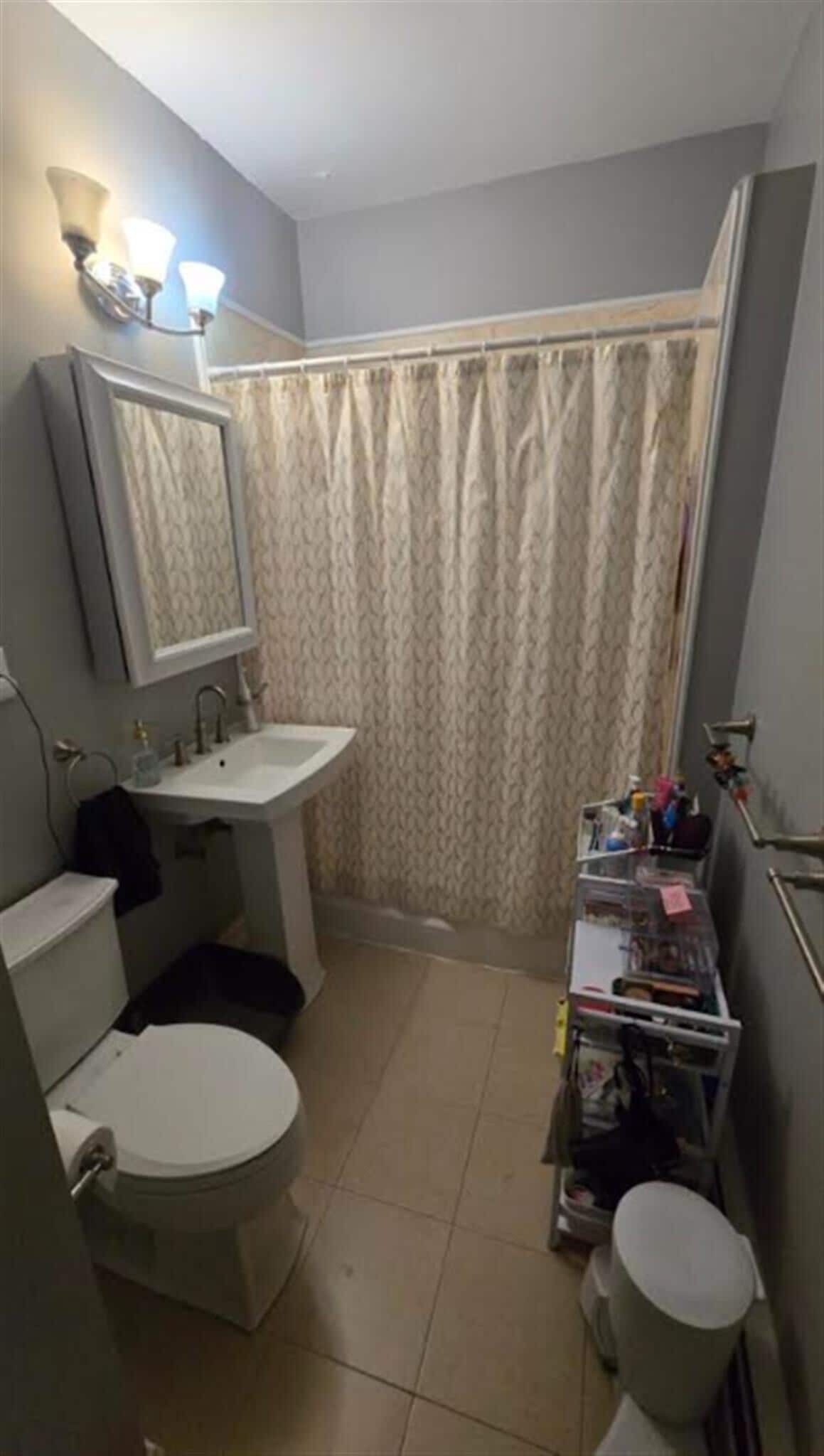 Building Photo - 835 Fellsway