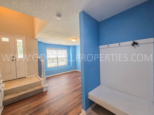 Building Photo - West Des Moines Townhome with Garden Space, Flex Room & Waukee Schools