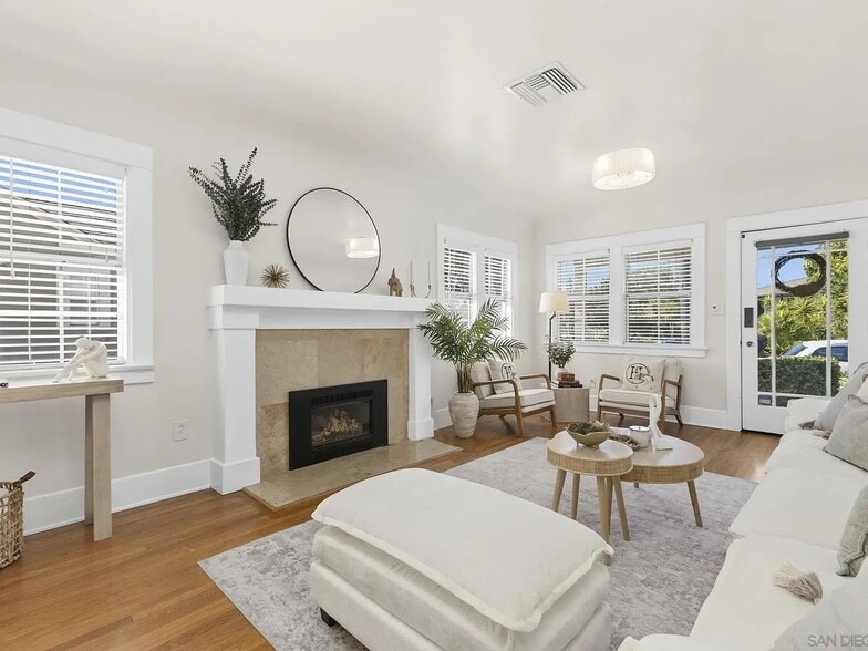 Building Photo - 3315 Gregory St