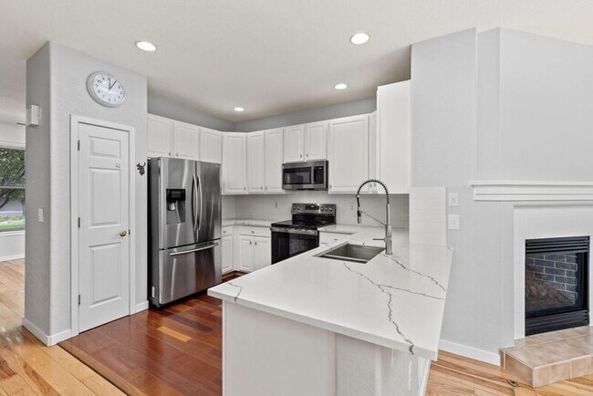 Building Photo - 2874 Syracuse Ct