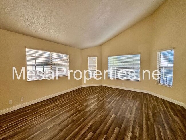 Building Photo - 12820 Santa Anita Trail