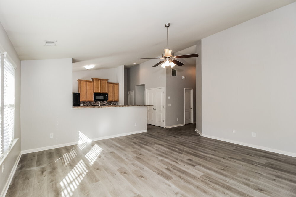 Building Photo - 162 High Point Way