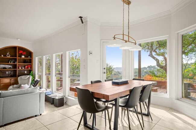 Building Photo - 7209 Foxtree Cove