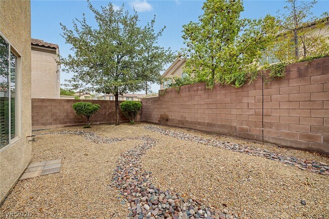 Building Photo - 2608 Romarin Terrace