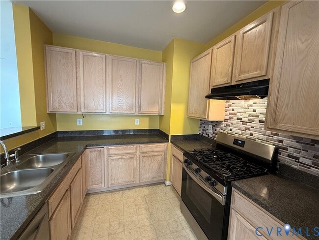 Building Photo - 208 Terrace Dr