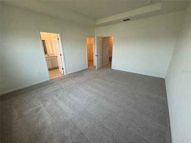 Building Photo - 3049 Chromatic St