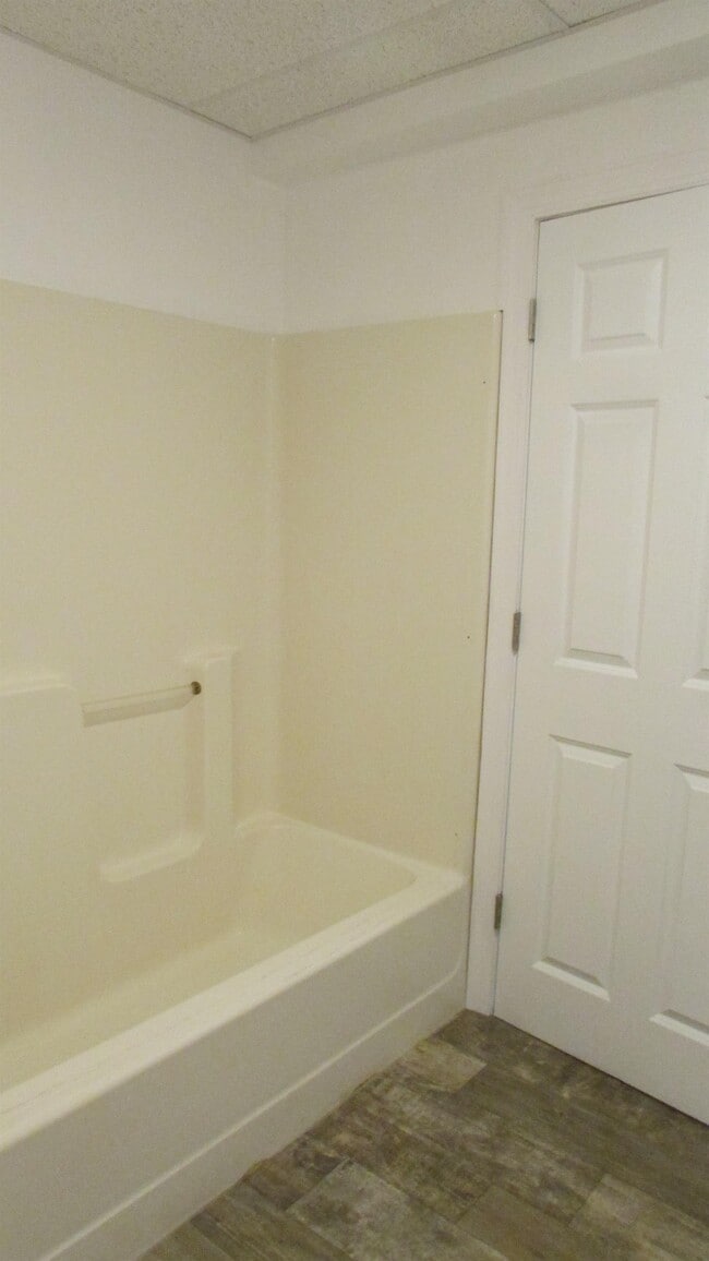 Building Photo - 332 E Fort St