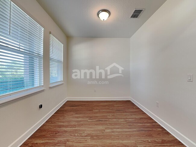 Building Photo - 1308 Bryce's Ct