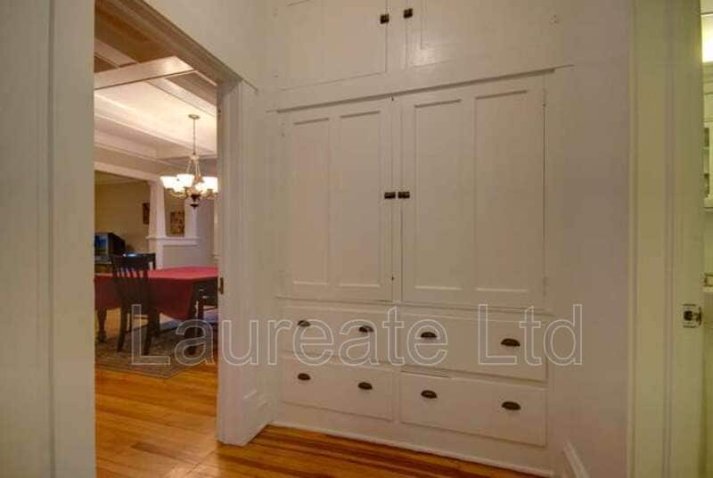 Building Photo - 2325 Ivanhoe St