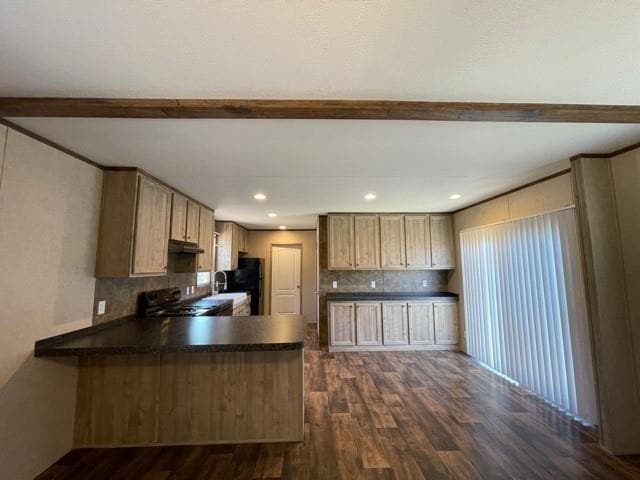 Building Photo - 310 Jones Cir