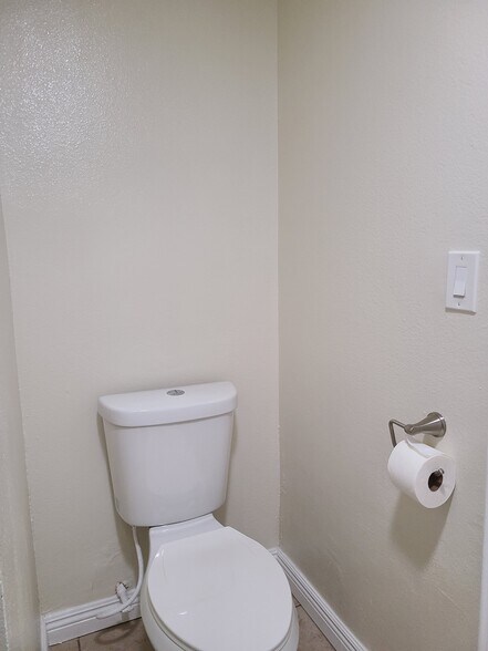 Building Photo - 4019 Rubidoux Blvd