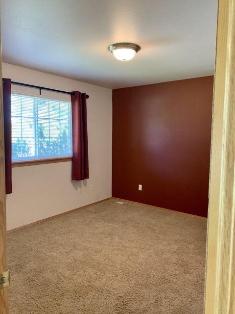 Building Photo - 3 bedroom in Billings MT 59105