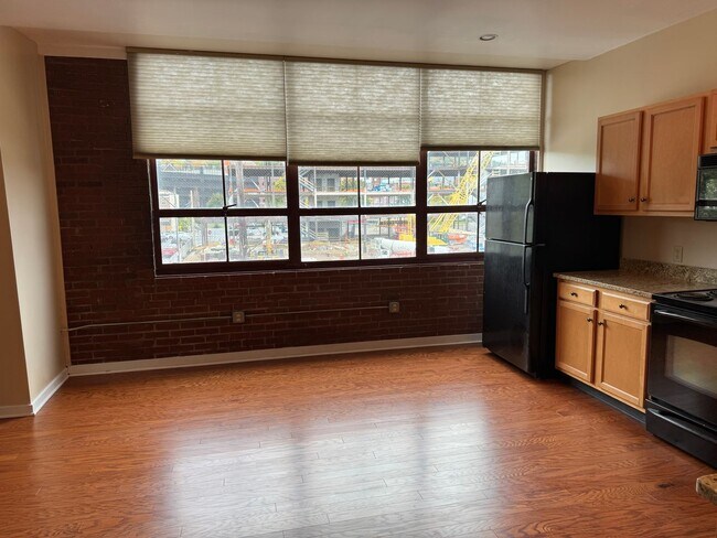 Building Photo - Lehigh Riverport Condo Available