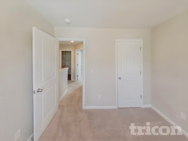 Building Photo - 412 Wallace Cir