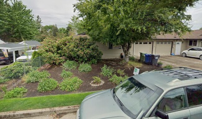 Building Photo - 1205 Clinton Dr