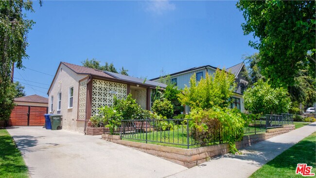 10707 Flaxton St 10707 Flaxton - 10707 Flaxton St Culver City Ca Building Photo 