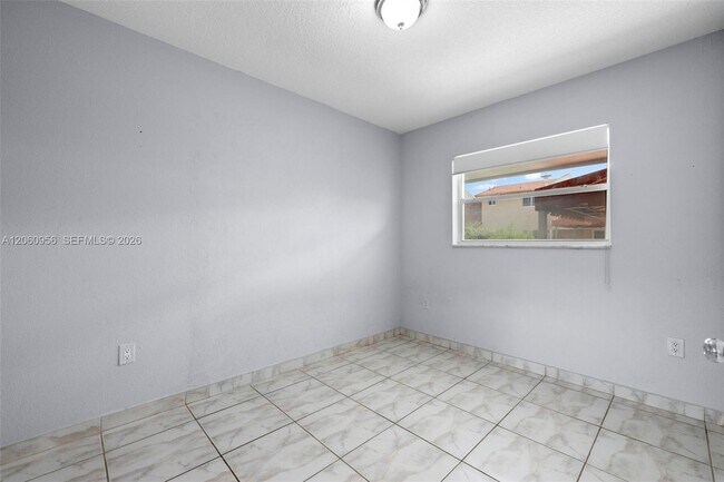 Building Photo - 2028 SW 103rd Ct
